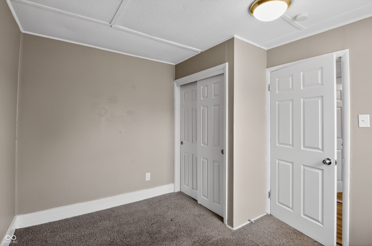Listing Image 24