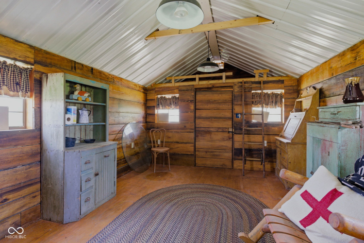 Listing Image 107