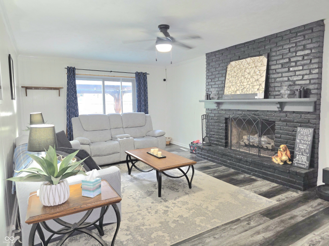 Listing Image 14