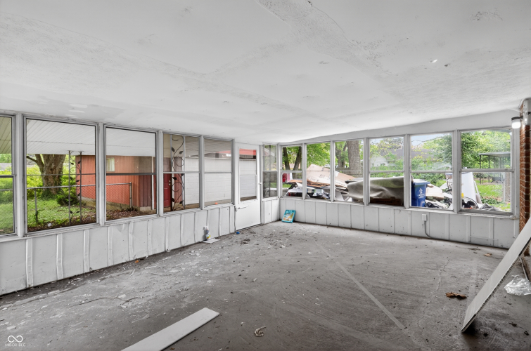 Listing Image 20