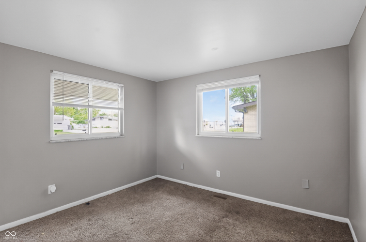 Listing Image 25