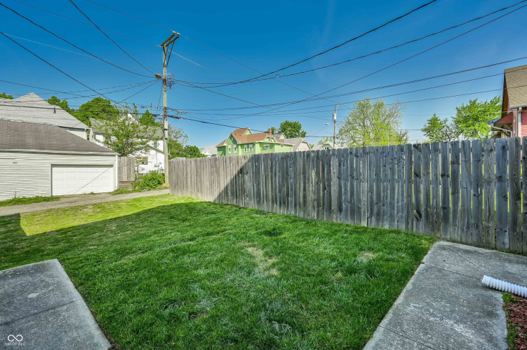 Listing Image 28