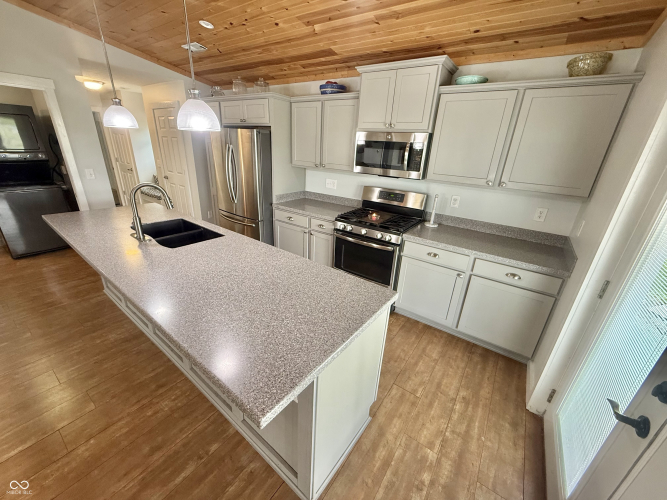 Listing Image 56
