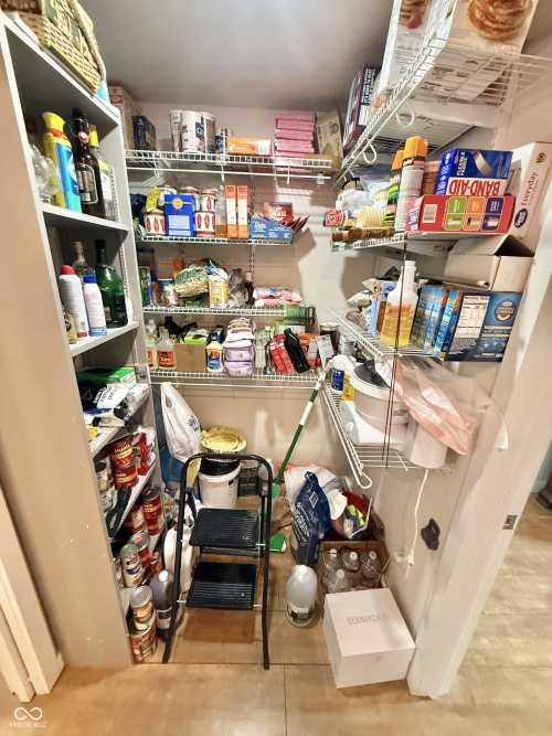 Listing Image 64