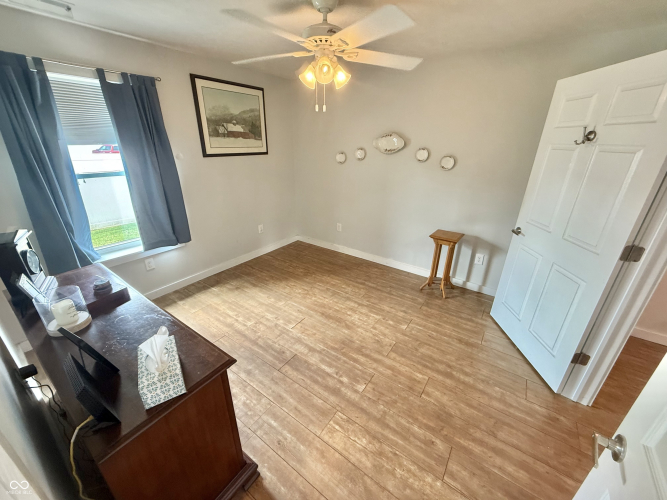 Listing Image 66