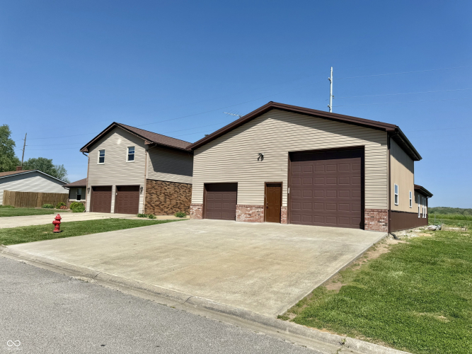 Listing Image 8