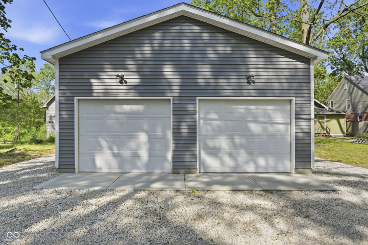 Listing Image 52