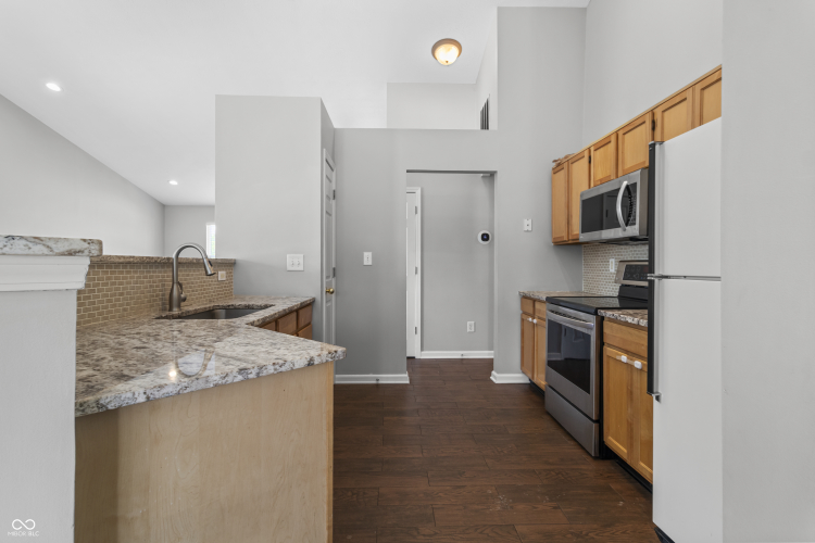 Listing Image 21
