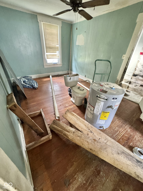 Listing Image 11