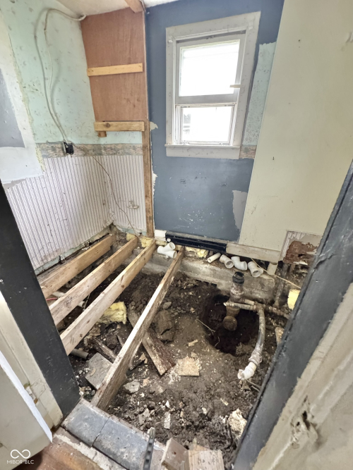 Listing Image 17