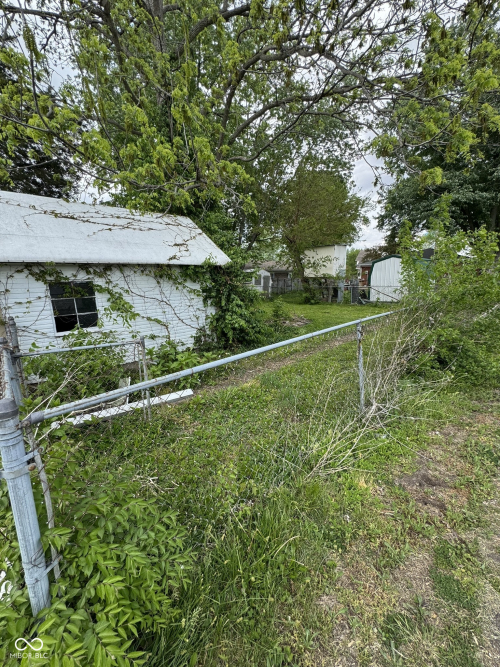 Listing Image 21