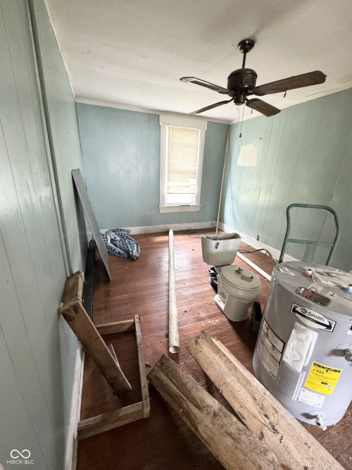Listing Image 10
