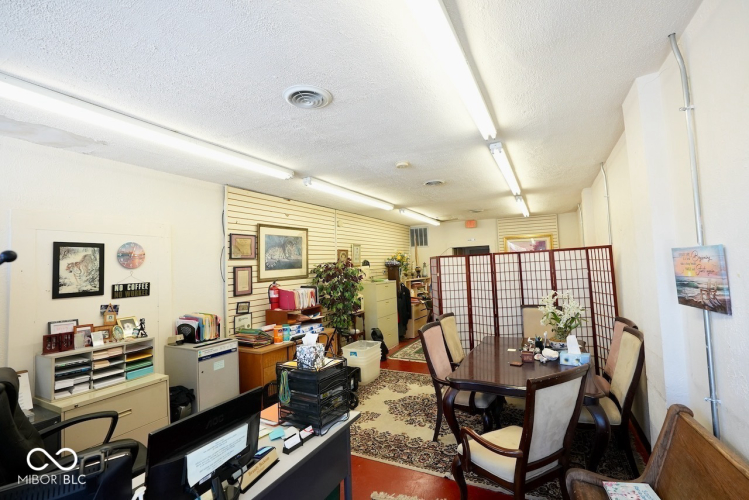 Listing Image 5