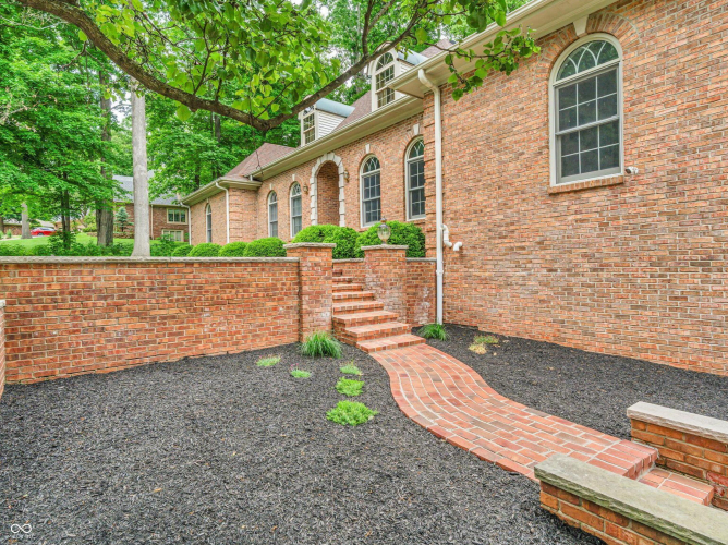 Listing Image 53