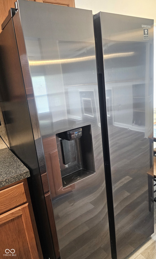 Listing Image 20