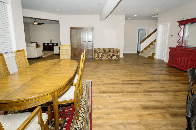 Listing Image 50