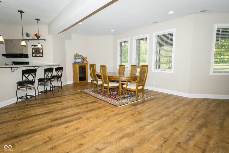 Listing Image 51