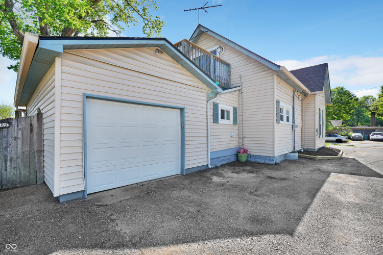 Listing Image 59
