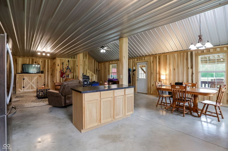 Listing Image 13