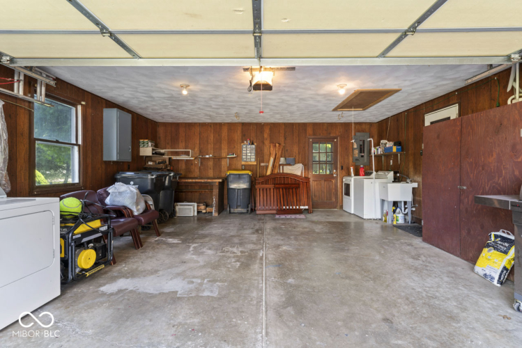 Listing Image 36