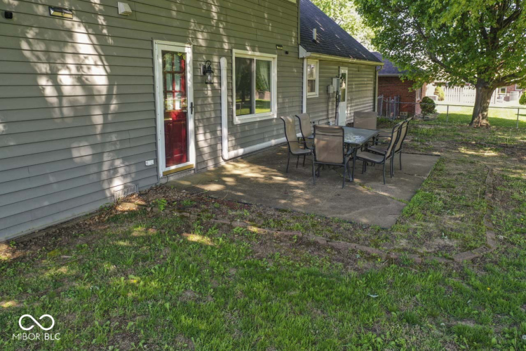 Listing Image 42