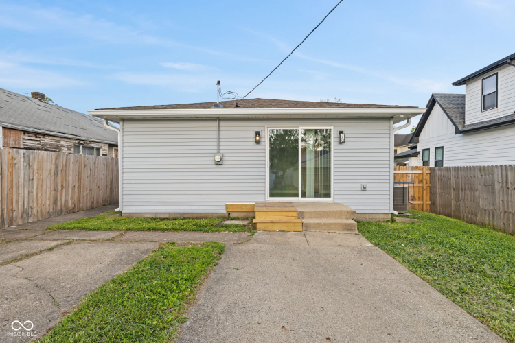Listing Image 28