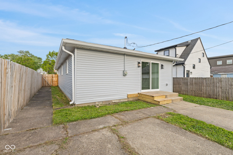 Listing Image 29