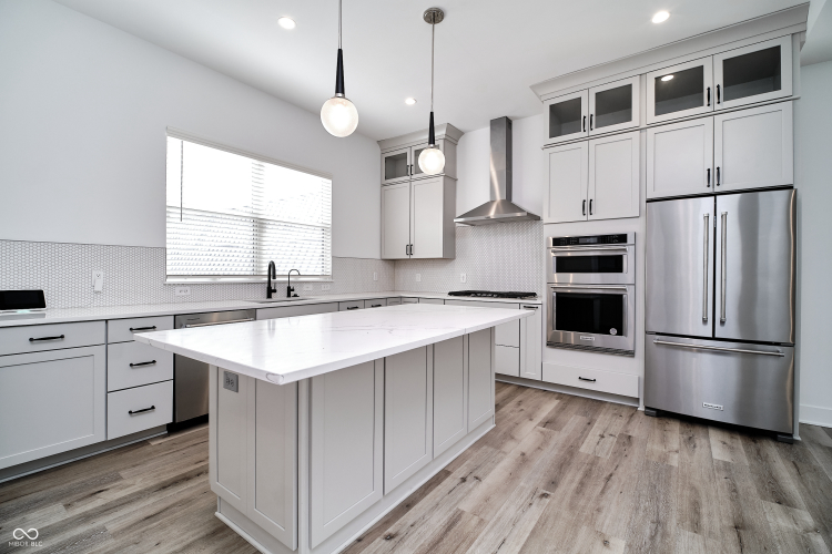 Listing Image 15