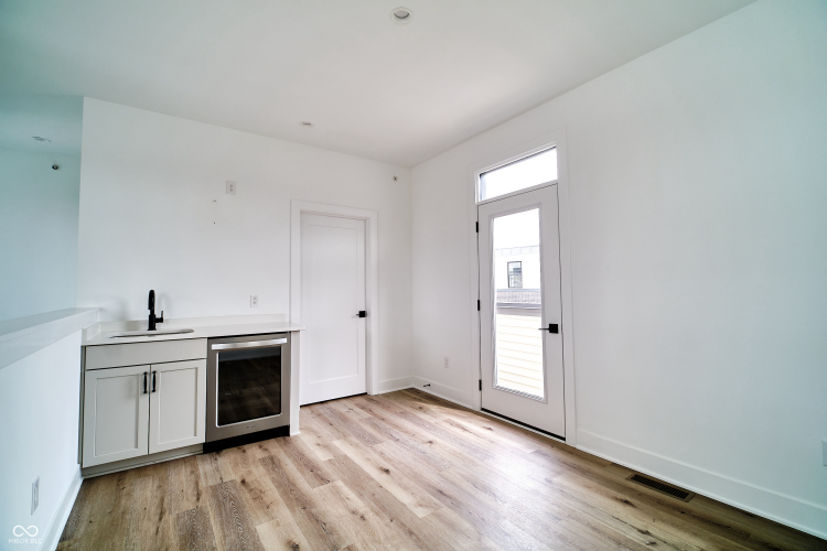 Listing Image 56
