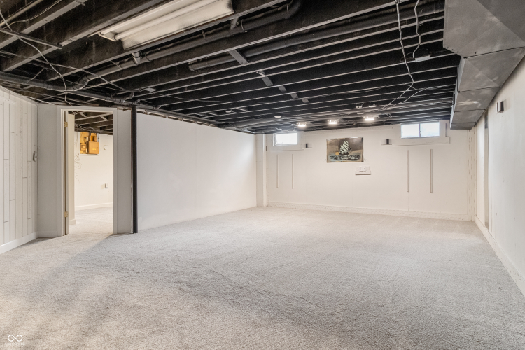 Listing Image 41