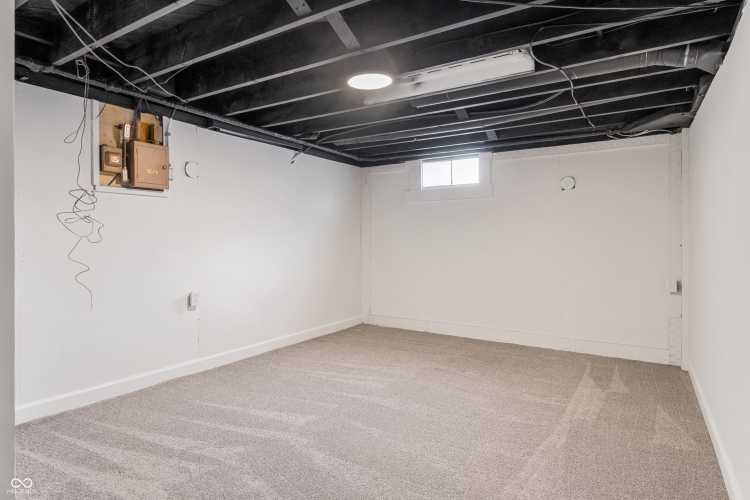 Listing Image 42