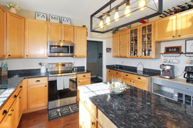 Listing Image 14