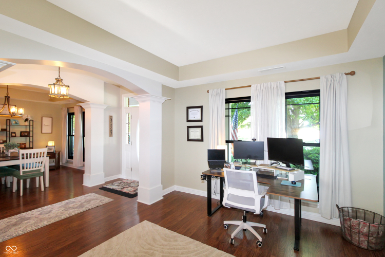 Listing Image 9