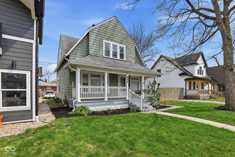 Listing Image 3