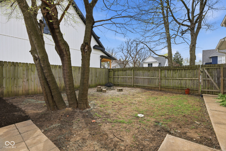 Listing Image 40