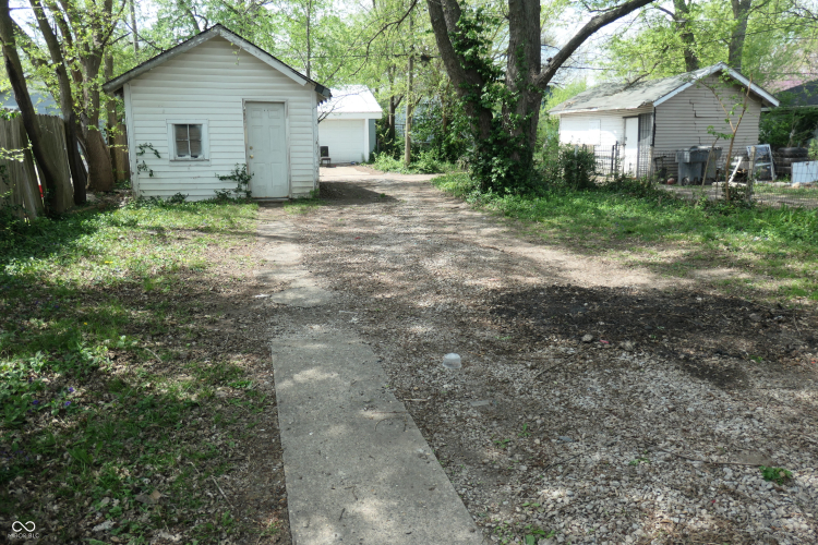 Listing Image 15