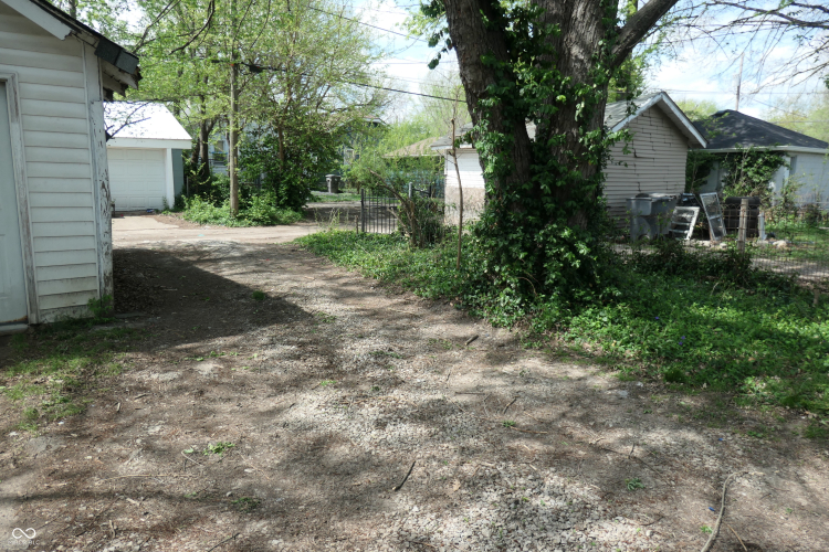 Listing Image 16