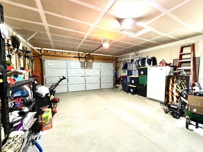 Listing Image 18
