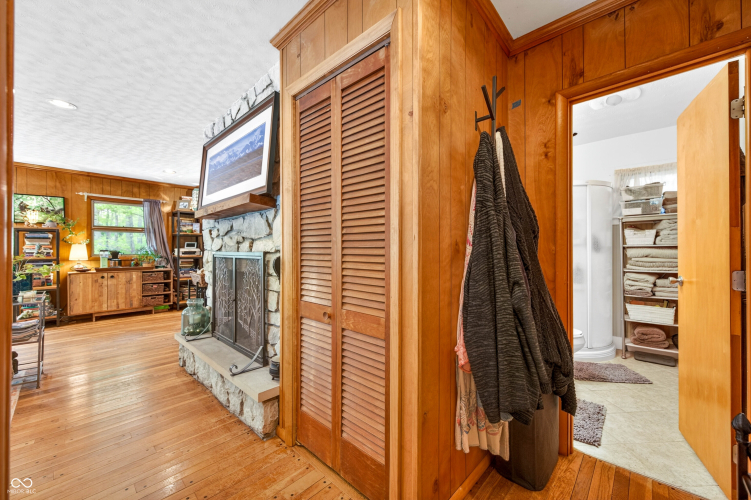Listing Image 54