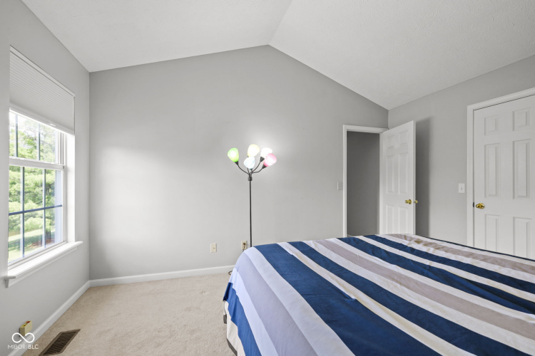 Listing Image 24