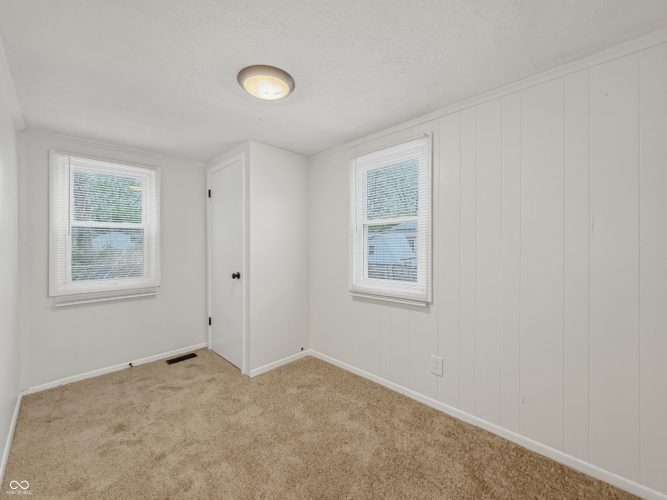 Listing Image 24