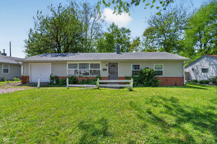 Listing Image 4