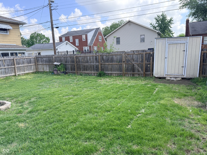 Listing Image 3