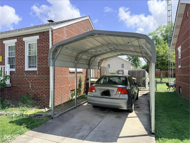 Listing Image 10