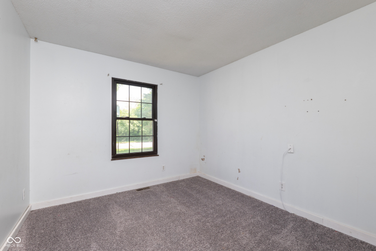 Listing Image 24