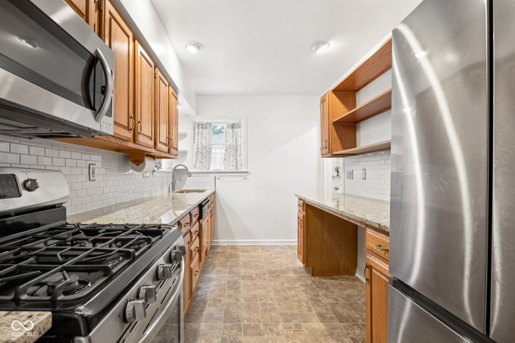 Listing Image 15