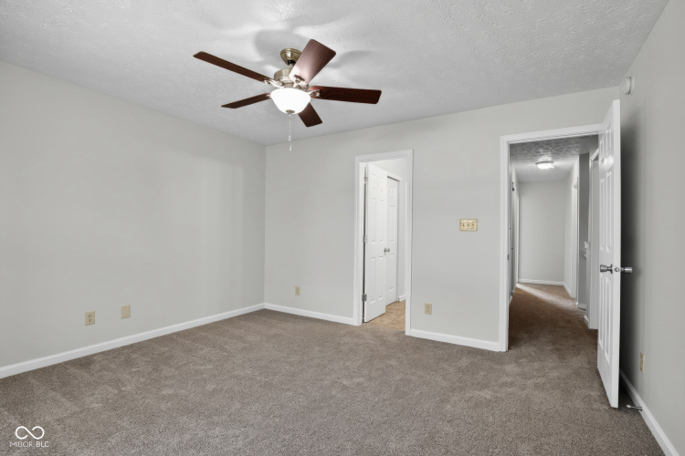 Listing Image 26