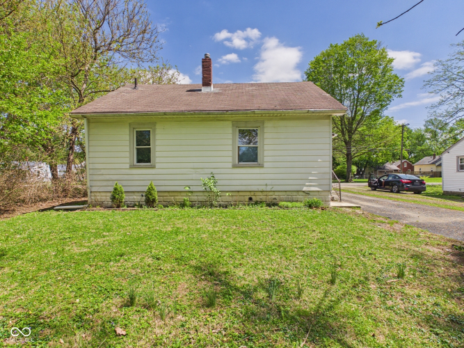 Listing Image 16