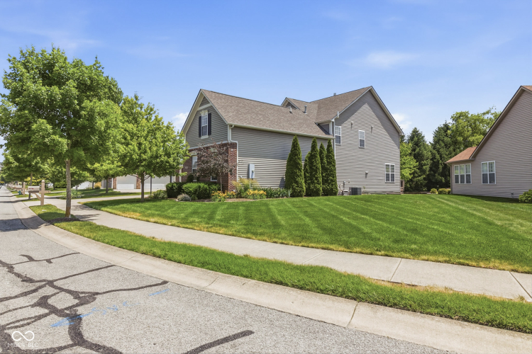 Listing Image 71