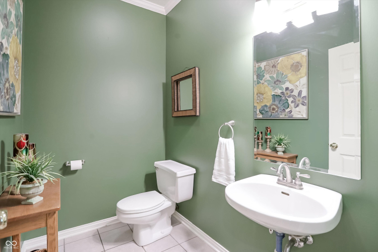 Listing Image 15